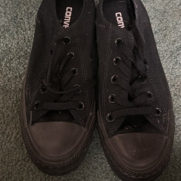 Converse - Picture 1 of 1